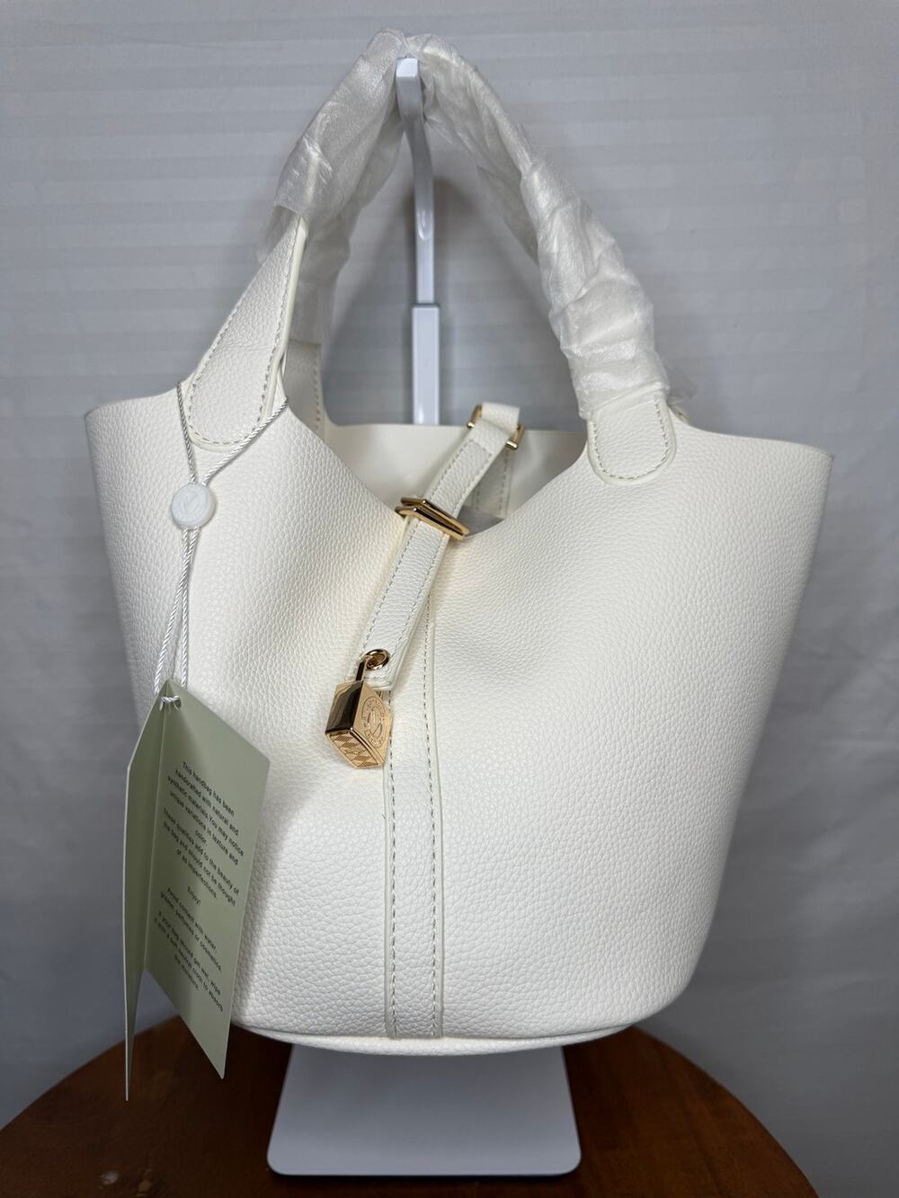 Valentino Orlandi Milano NWT White Pebbled Faux Leather Tote Handbag w/ Pouch